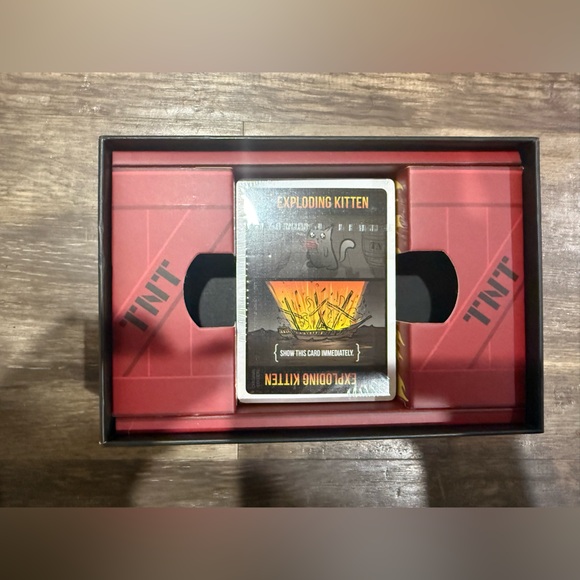 Exploding Kittens Card Game - Picture 2 of 3